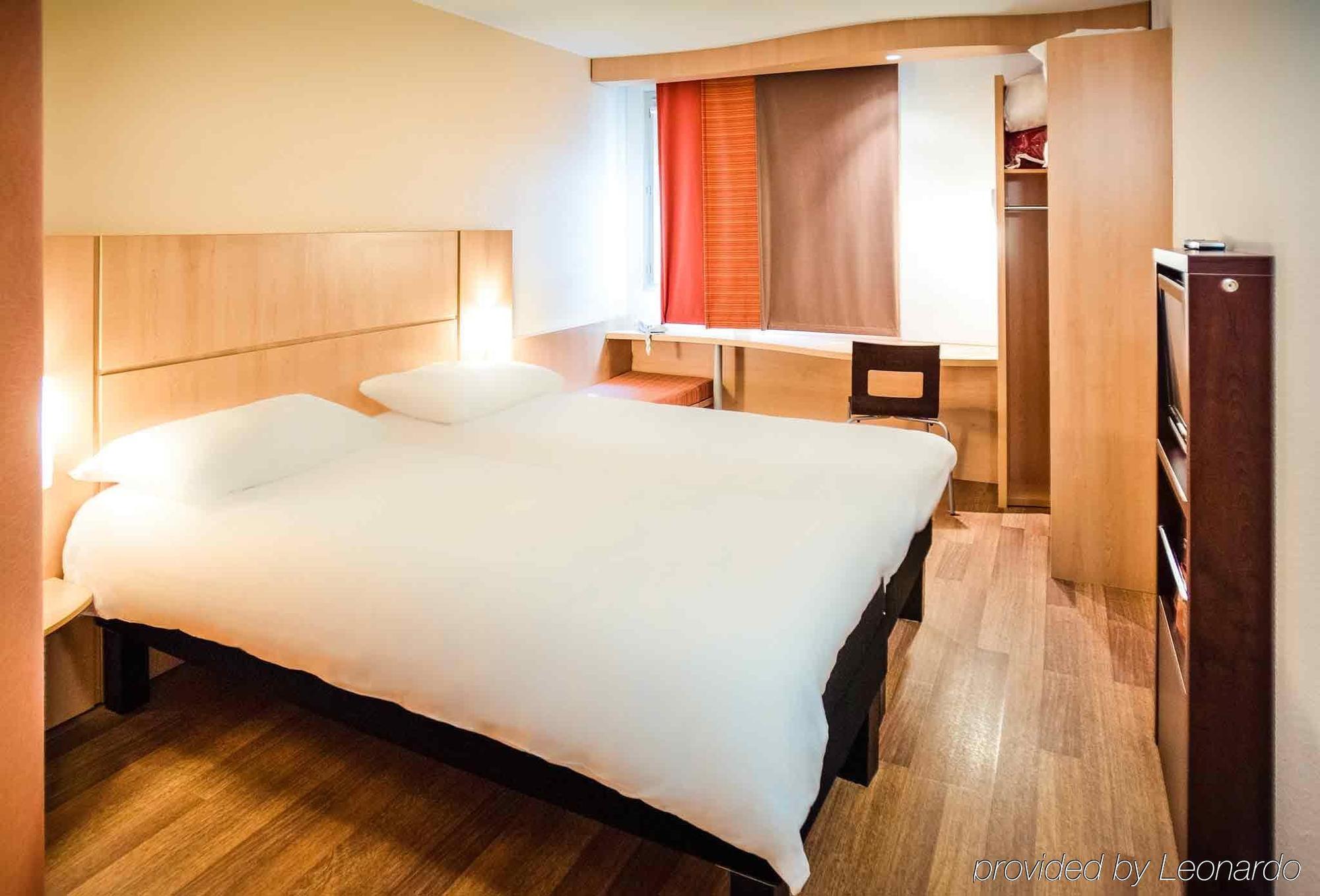 Hotel Ibis Centre Clemenceau 3*